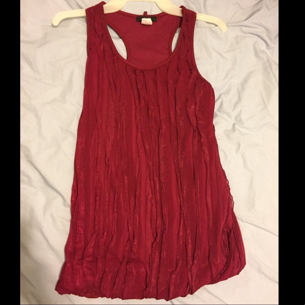 Burgundy/ maroon pleated tank top ❤️